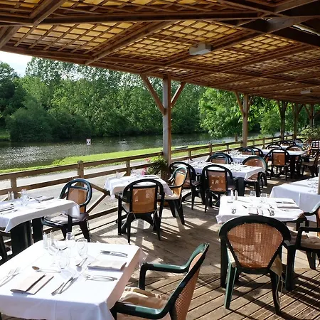 Restaurant Beau Rivage Szálloda 3*